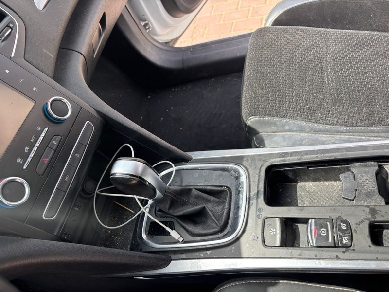 Center console before detailing
